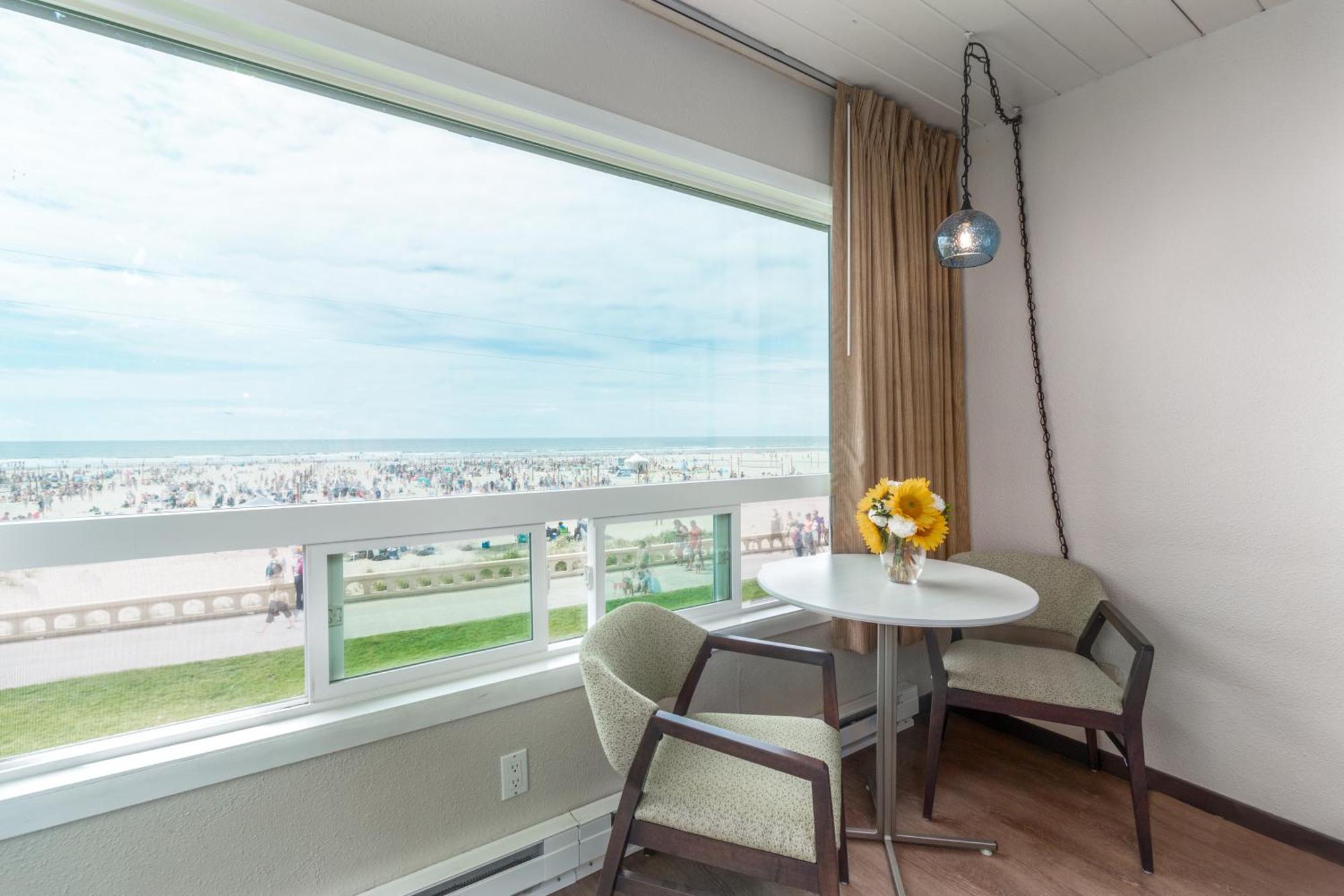 Seashore Inn On The Beach Seaside Buitenkant foto